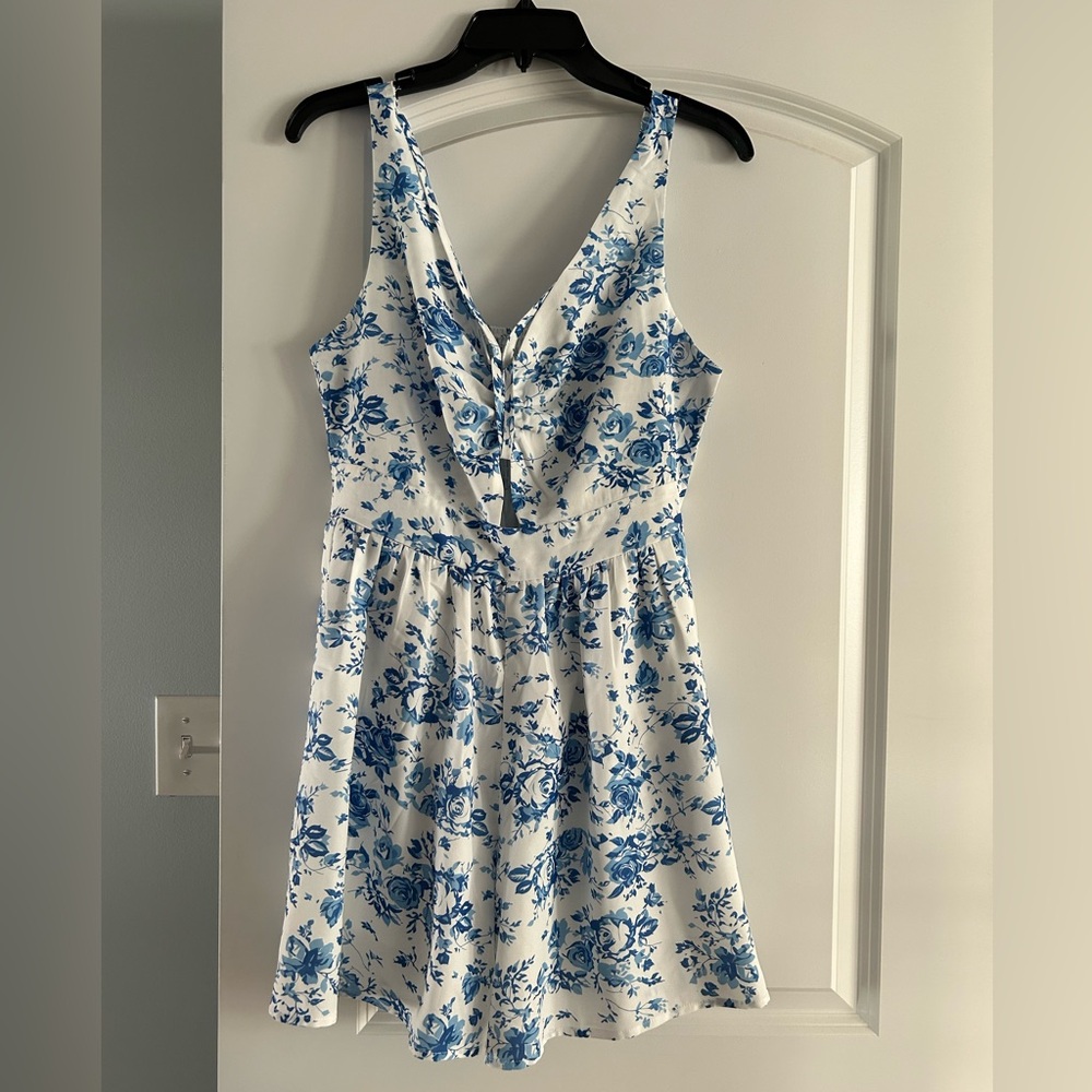 Floral Blue and White Romper XL NEW